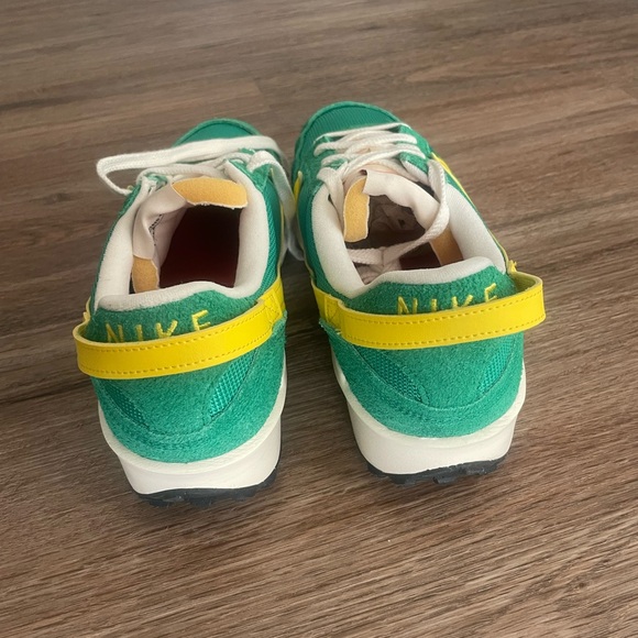 Nike Green and Yellow Women's Shoes - Picture 2 of 5